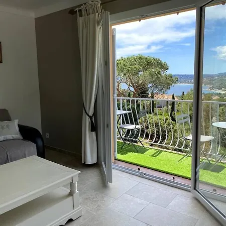 Agreable Appartement Vue Mer Les Issambres Exterior photo